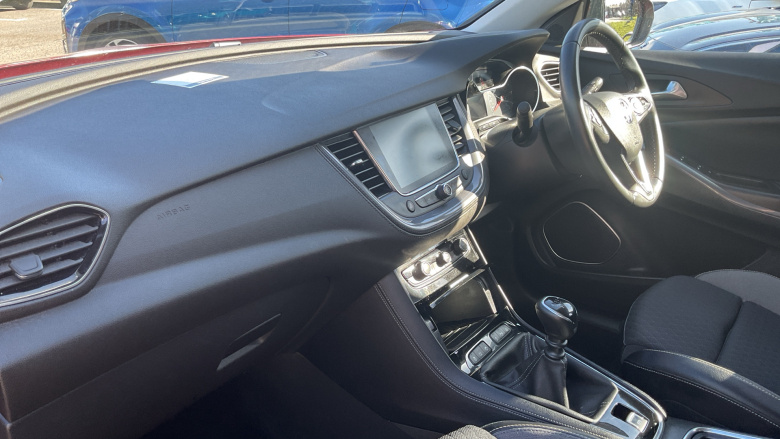 Vauxhall Grandland X 1.2 Turbo Business Edition Nav 5dr Petrol Hatchback